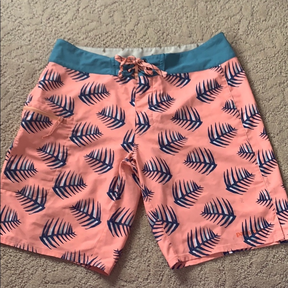 PATAGONIA men’s boardshorts